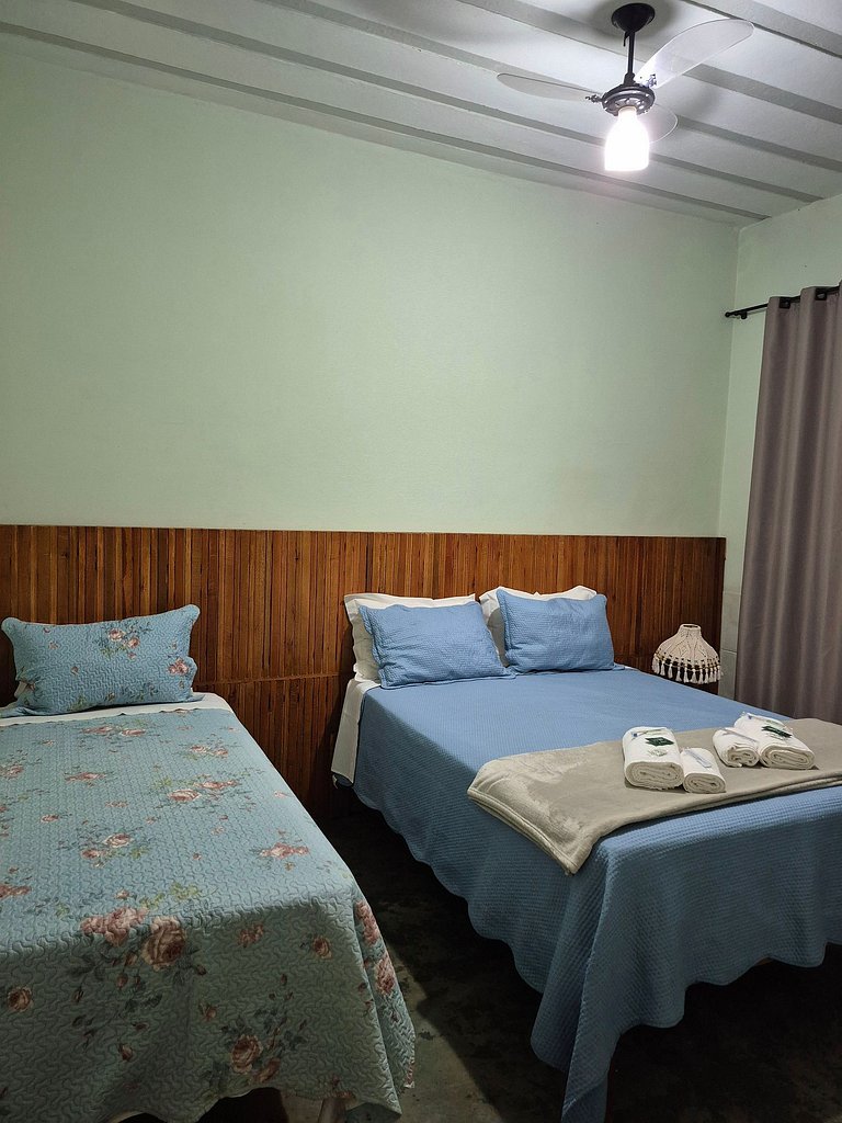 Quarto para três pessoas