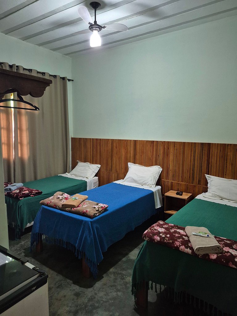 Suíte Standard Tripla (Solteiro)